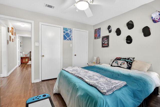 712 Aster Drive, College Station, TX 77845