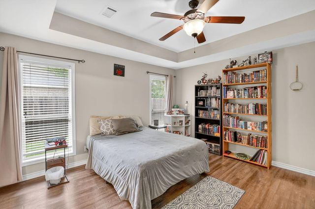 712 Aster Drive, College Station, TX 77845