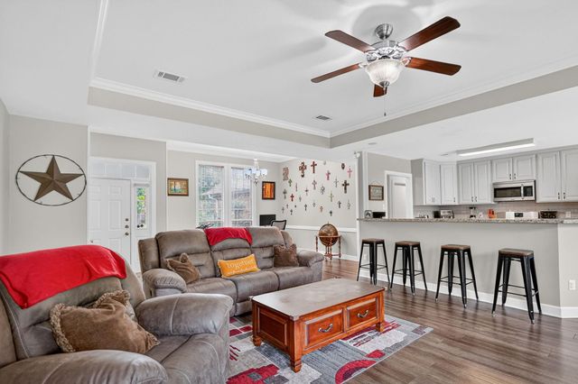 712 Aster Drive, College Station, TX 77845