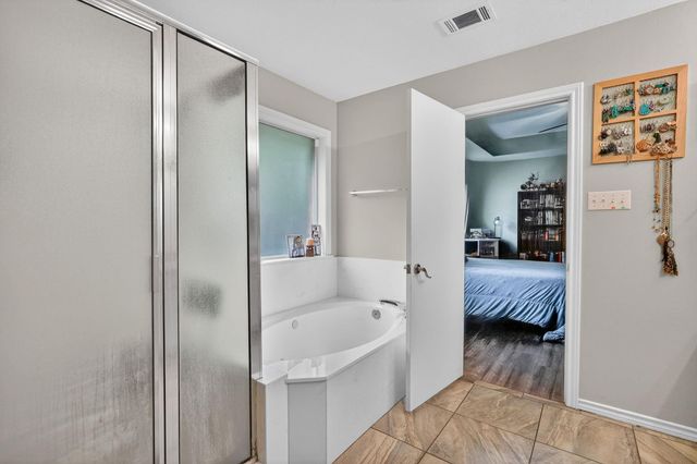 712 Aster Drive, College Station, TX 77845