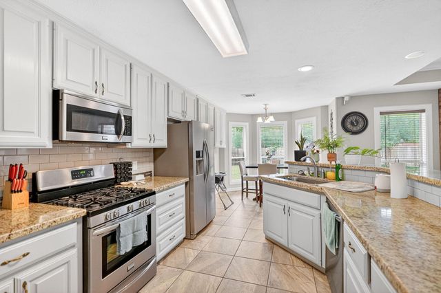 712 Aster Drive, College Station, TX 77845