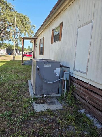 8828 KANAWHA ROAD, Riverview, FL 33578