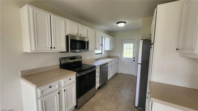 3820 20th ST W, Lehigh Acres, FL 33971