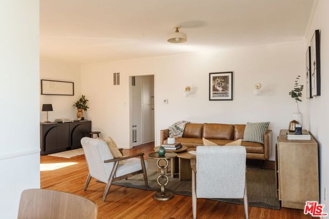2021 Hillhurst Avenue 8, Los Angeles, CA 90027