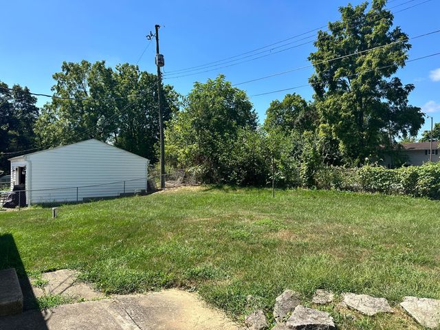 5559 Cedar Drive, Grove City, OH 43123