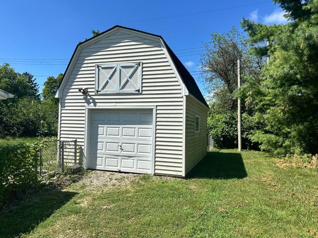 5559 Cedar Drive, Grove City, OH 43123