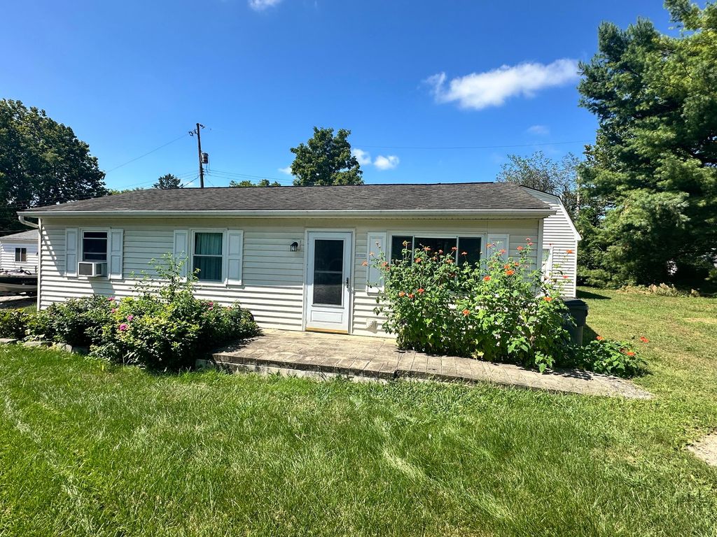 5559 Cedar Drive, Grove City, OH 43123