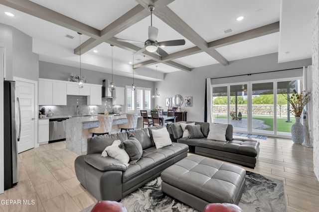 3901 DESERT PARK Place, El Paso, TX 79938