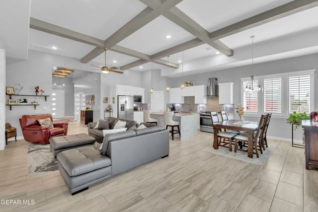 3901 DESERT PARK Place, El Paso, TX 79938