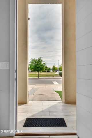 3901 DESERT PARK Place, El Paso, TX 79938