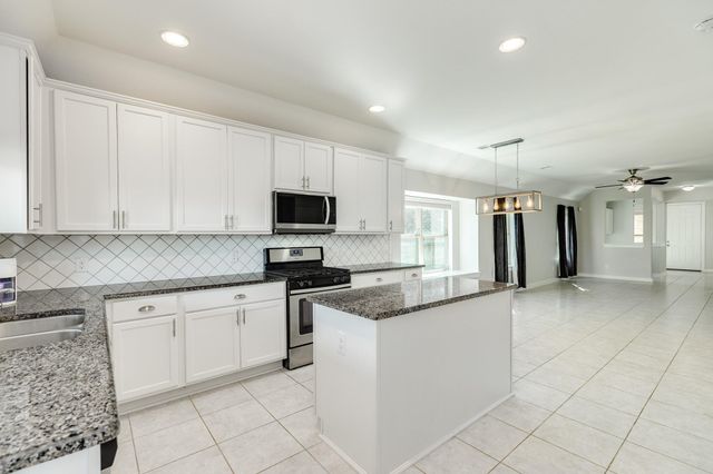 2714 Bernadino Drive, Texas City, TX 77568