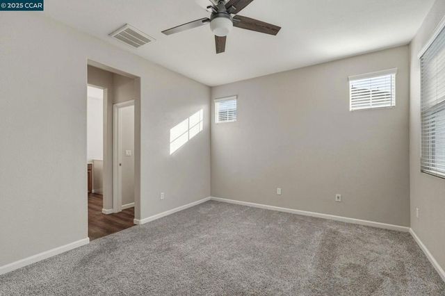 3893 Purple Finch Ln, Modesto, CA 95355