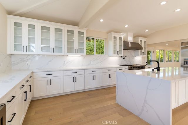 2850 Zell Drive, Laguna Beach, CA 92651