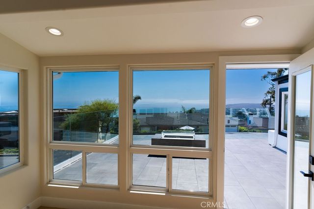 2850 Zell Drive, Laguna Beach, CA 92651