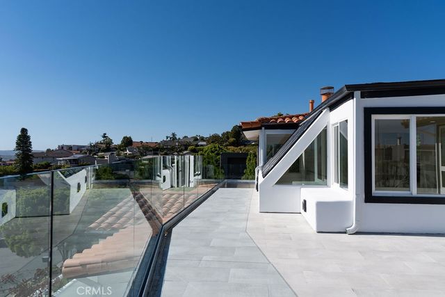 2850 Zell Drive, Laguna Beach, CA 92651