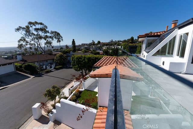 2850 Zell Drive, Laguna Beach, CA 92651