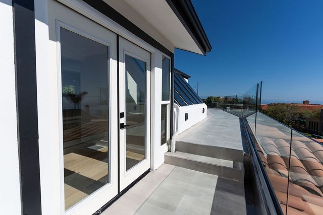 2850 Zell Drive, Laguna Beach, CA 92651