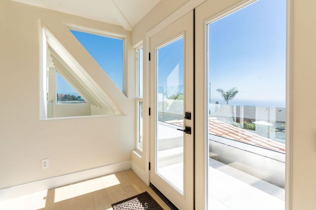 2850 Zell Drive, Laguna Beach, CA 92651