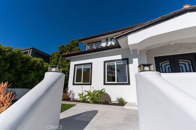 2850 Zell Drive, Laguna Beach, CA 92651