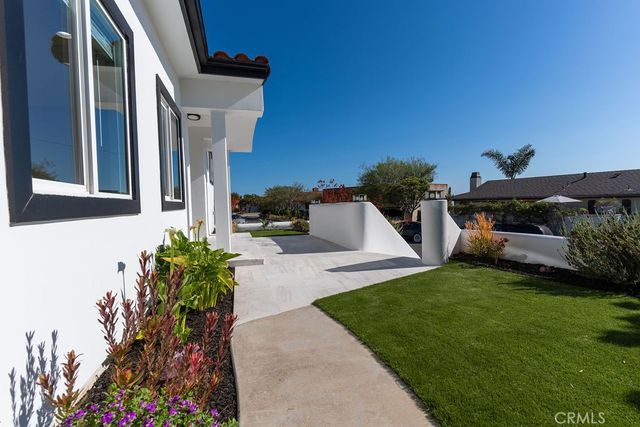 2850 Zell Drive, Laguna Beach, CA 92651