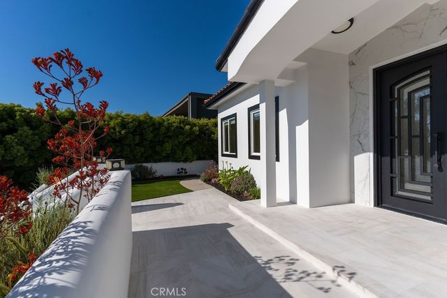 2850 Zell Drive, Laguna Beach, CA 92651
