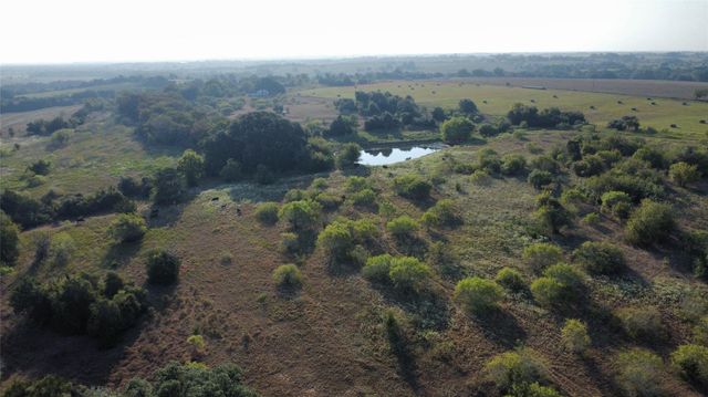 11441 Mazoch Rd, Weimar, TX 78962