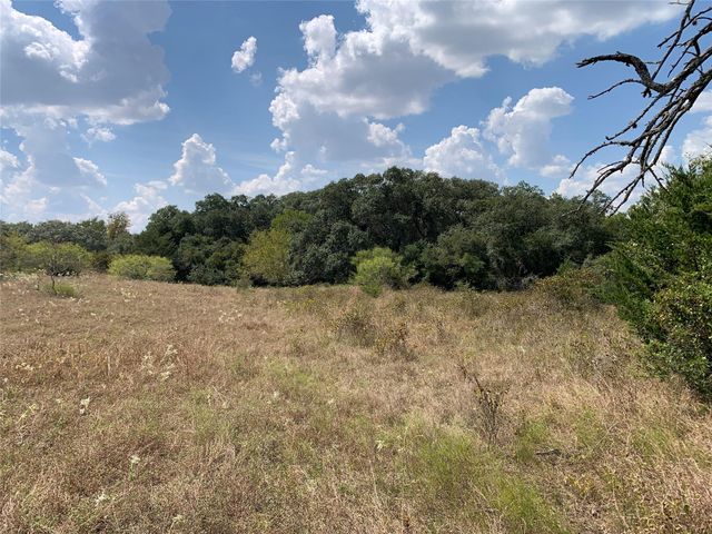 11441 Mazoch Rd, Weimar, TX 78962