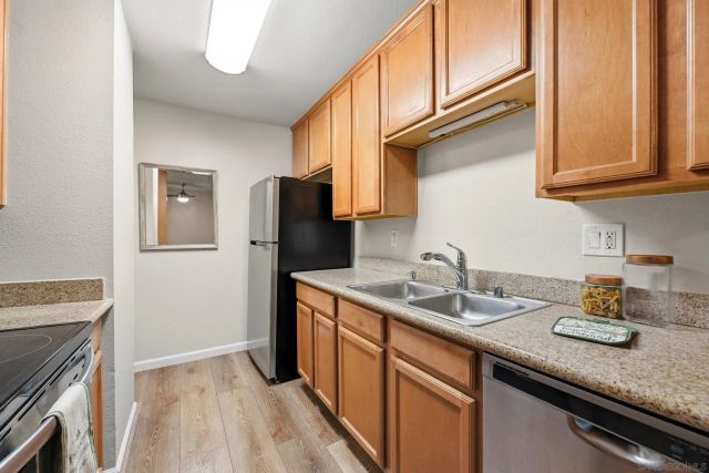 1740 El Camino Real J 201, Encinitas, CA 92024