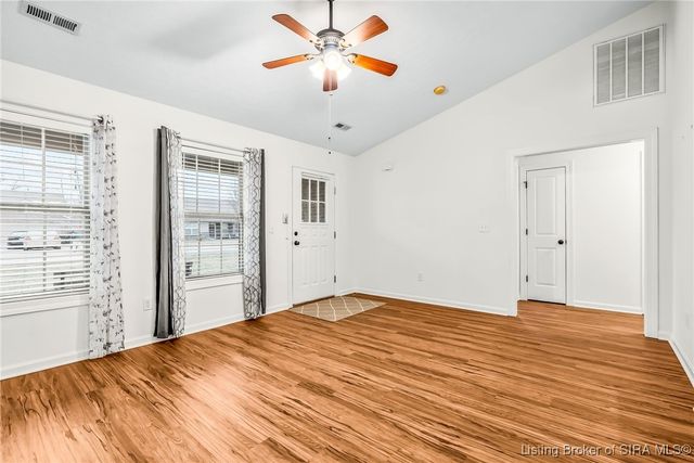 789 Rose Avenue, Jeffersonville, IN 47130