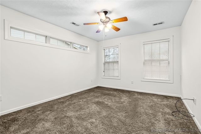 789 Rose Avenue, Jeffersonville, IN 47130