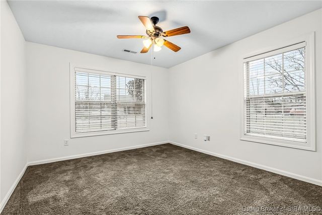 789 Rose Avenue, Jeffersonville, IN 47130