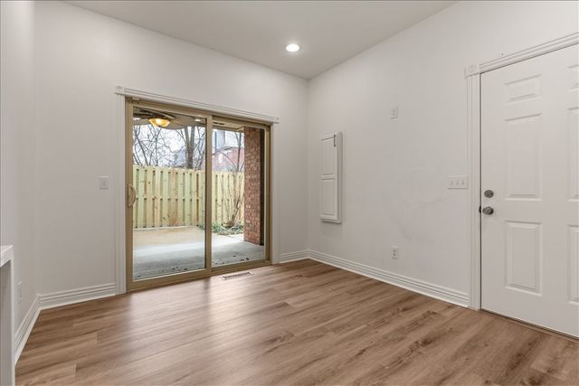 80 E Sycamore Street, Fayetteville, AR 72703