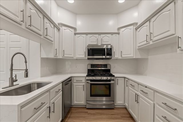 80 E Sycamore Street, Fayetteville, AR 72703