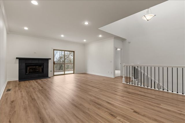 80 E Sycamore Street, Fayetteville, AR 72703