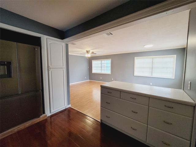 7535 Thurow Street, Houston, TX 77087