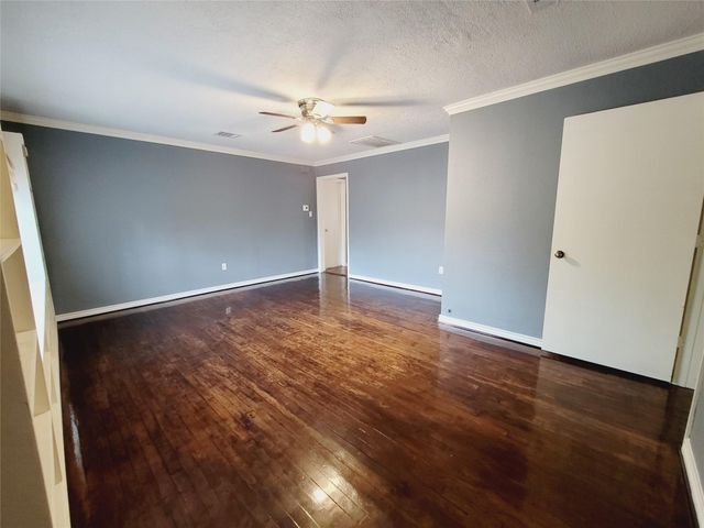 7535 Thurow Street, Houston, TX 77087