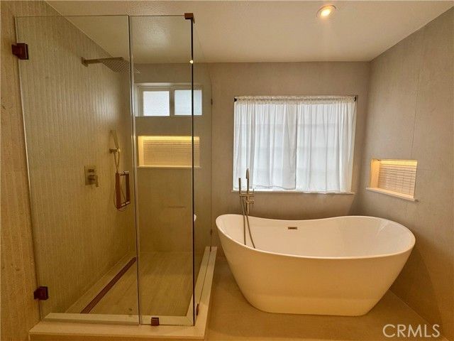 954 Capital Street, Costa Mesa, CA 92627