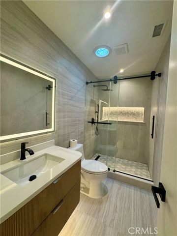 954 Capital Street, Costa Mesa, CA 92627