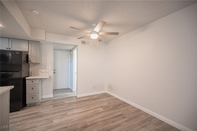 2430 Old Forge Lane 106, Las Vegas, NV 89121