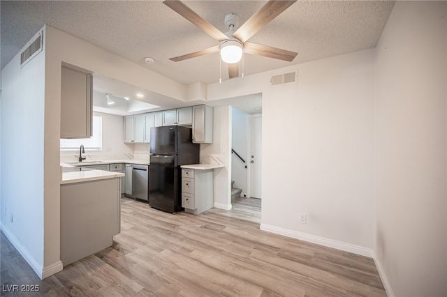 2430 Old Forge Lane 106, Las Vegas, NV 89121