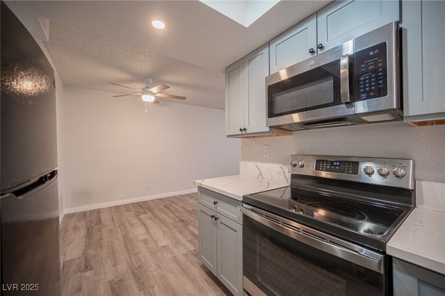 2430 Old Forge Lane 106, Las Vegas, NV 89121