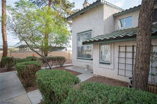 2430 Old Forge Lane 106, Las Vegas, NV 89121