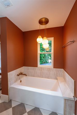610 Hyde Park Boulevard, Houston, TX 77006