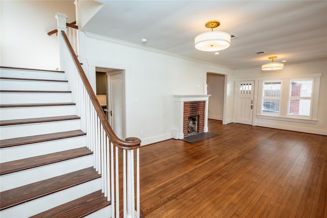 610 Hyde Park Boulevard, Houston, TX 77006