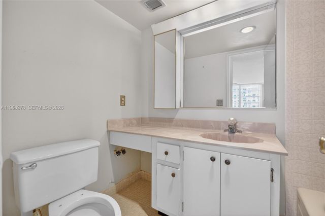 2801 NE 183rd St 1612W, Aventura, FL 33160