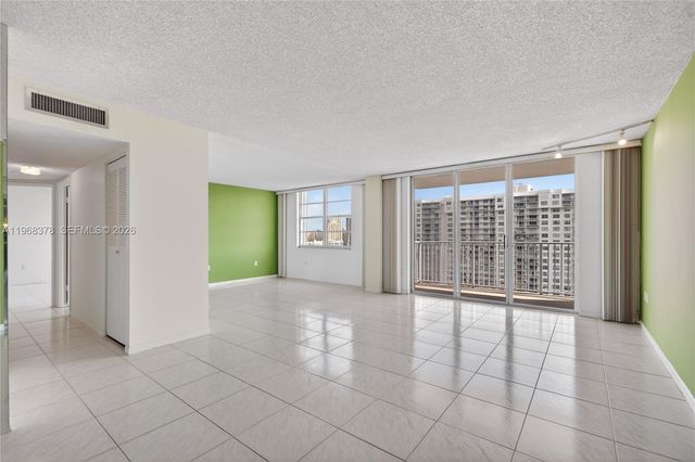 2801 NE 183rd St 1612W, Aventura, FL 33160