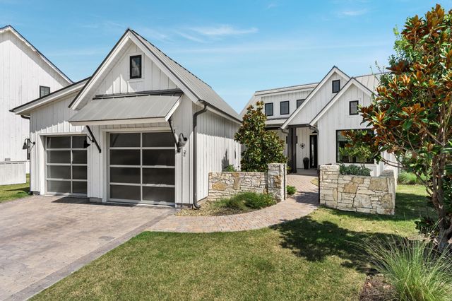 19517 Flying J BLVD 2, Spicewood, TX 78669