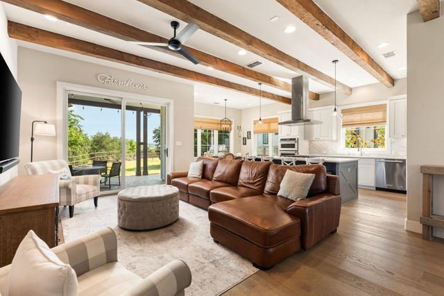 19517 Flying J BLVD 2, Spicewood, TX 78669