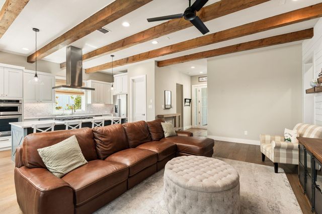 19517 Flying J BLVD 2, Spicewood, TX 78669