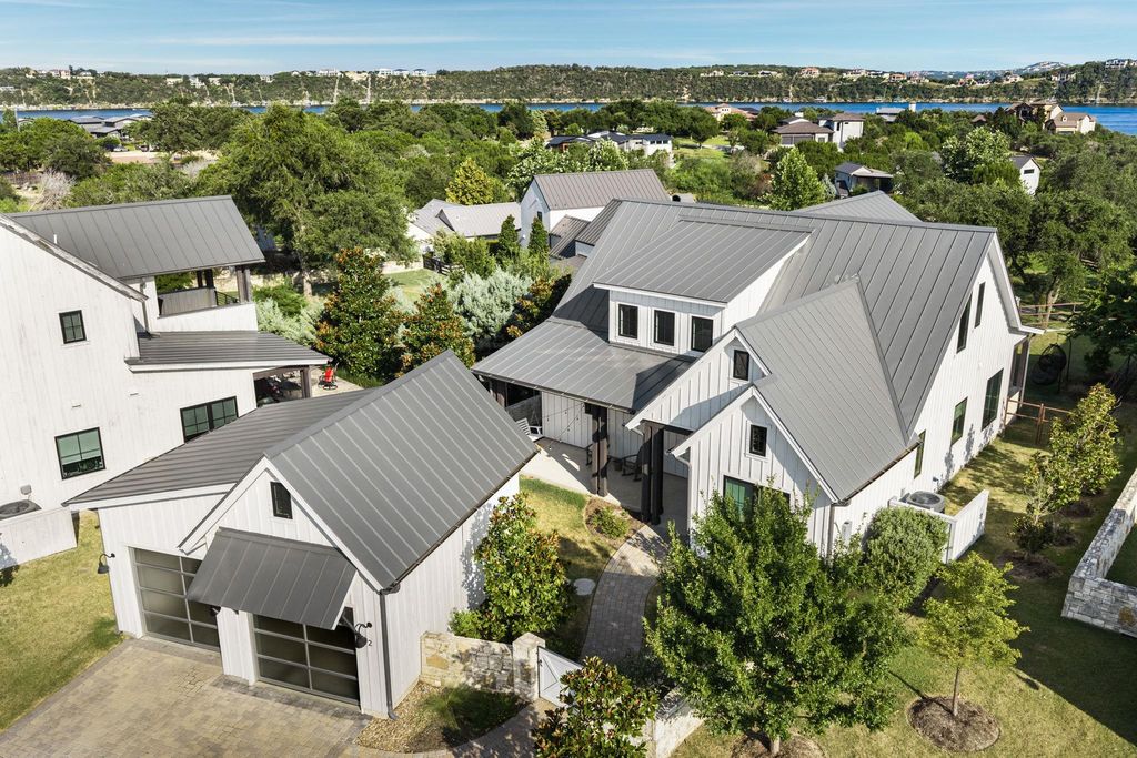 19517 Flying J BLVD 2, Spicewood, TX 78669
